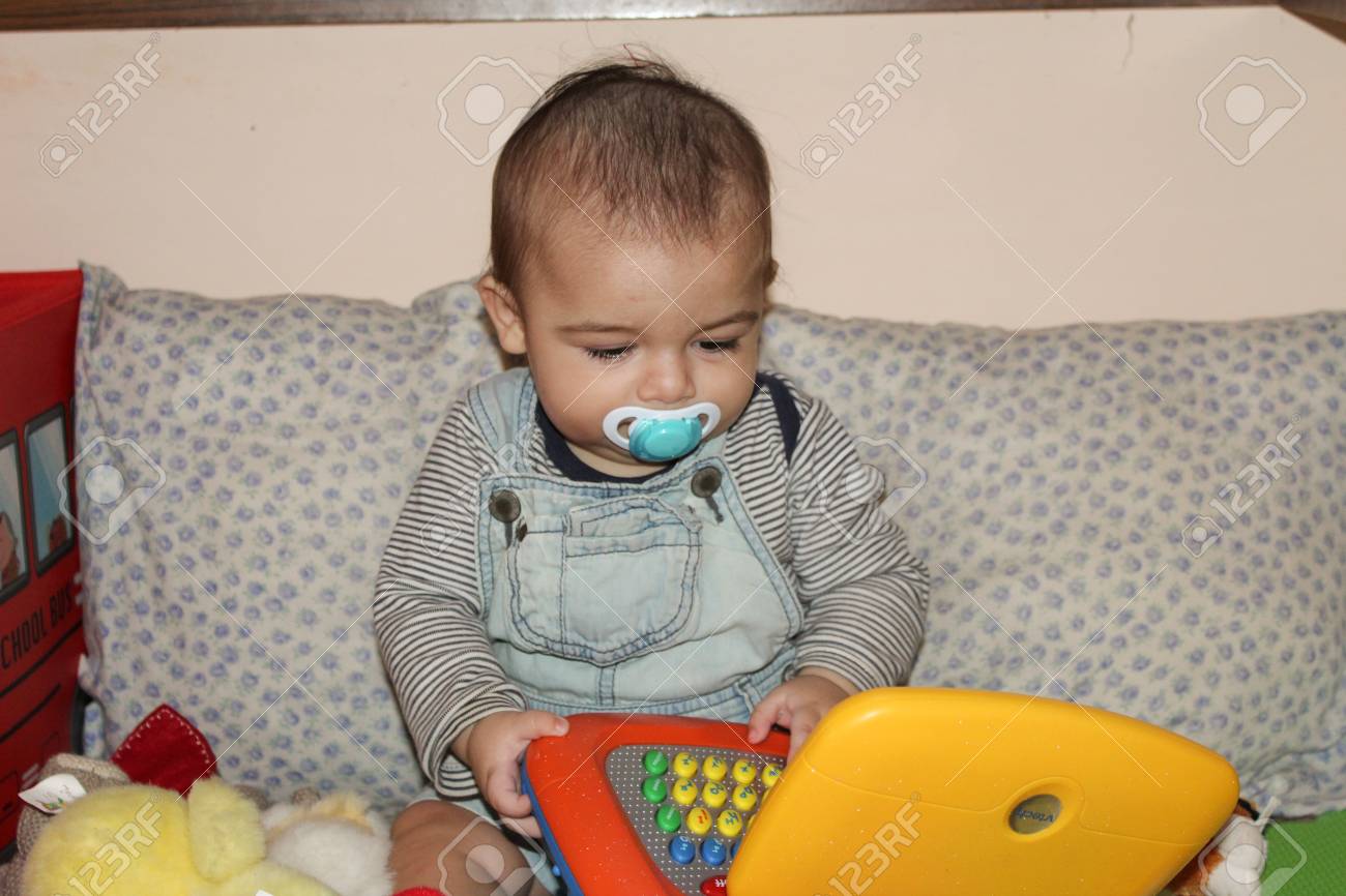 toys for five months old baby