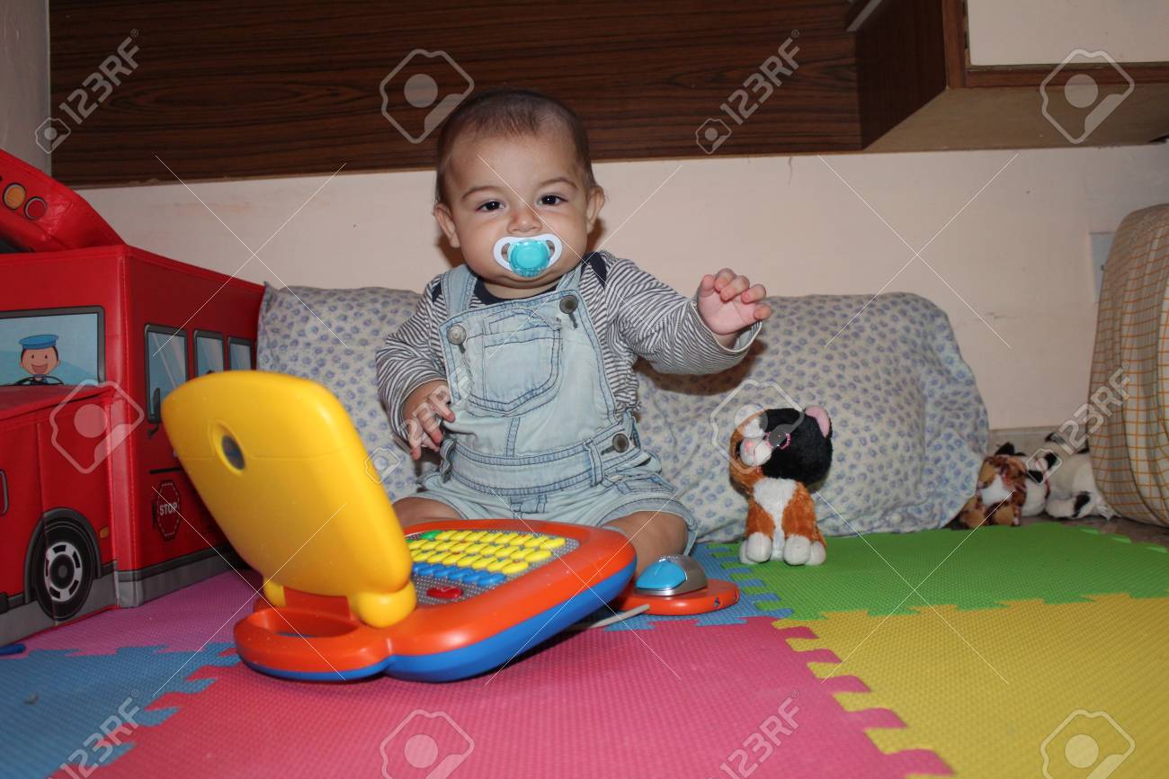 toys for five months old baby