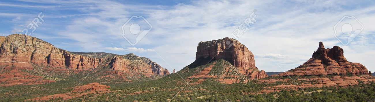 a view of sedona arizona s red rocks formations lee mountain