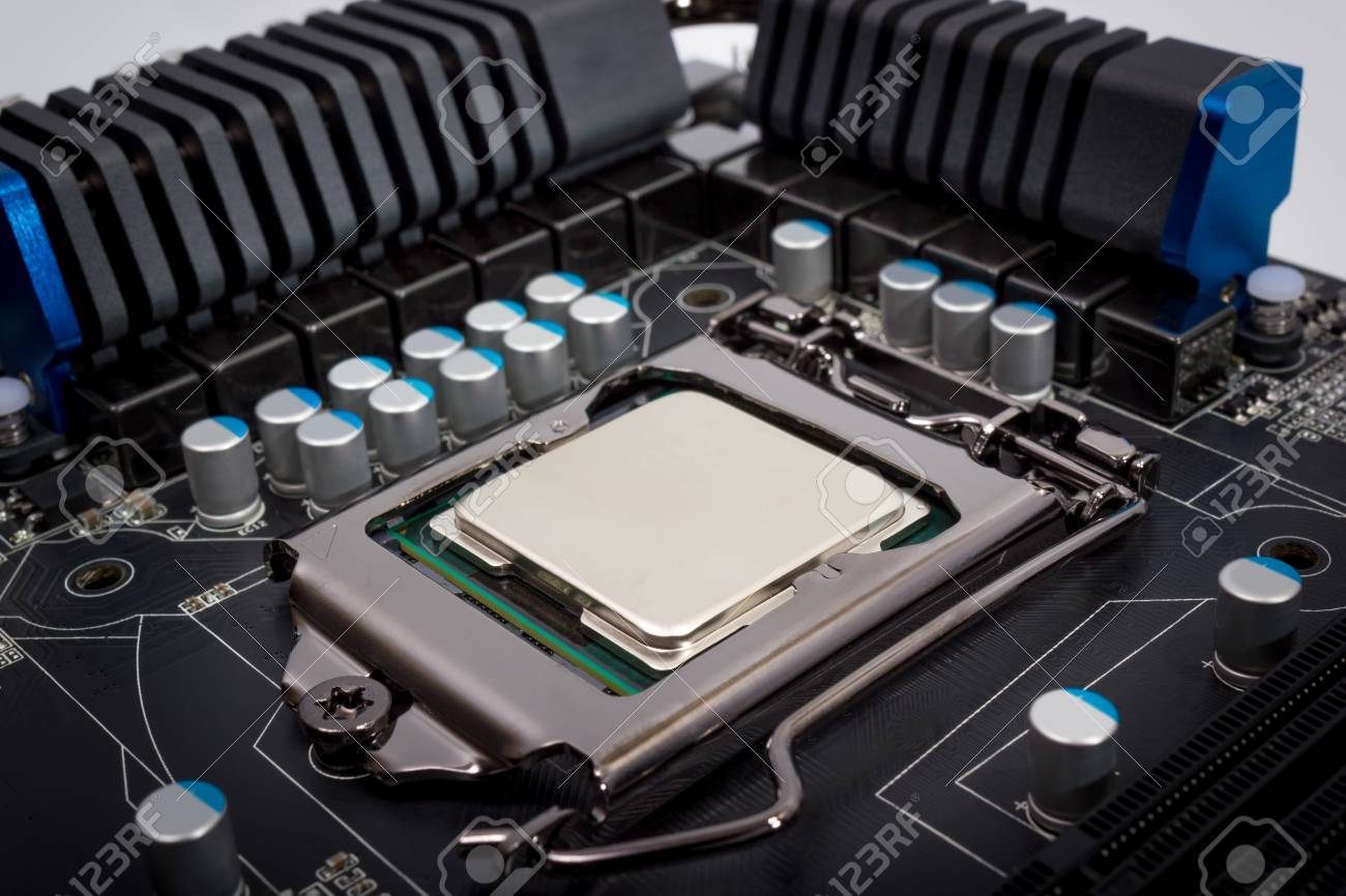 ヒートシンクと Cpu ソケットとマルチ フェーズ電源システム最新のプロセッサ の写真素材 画像素材 Image