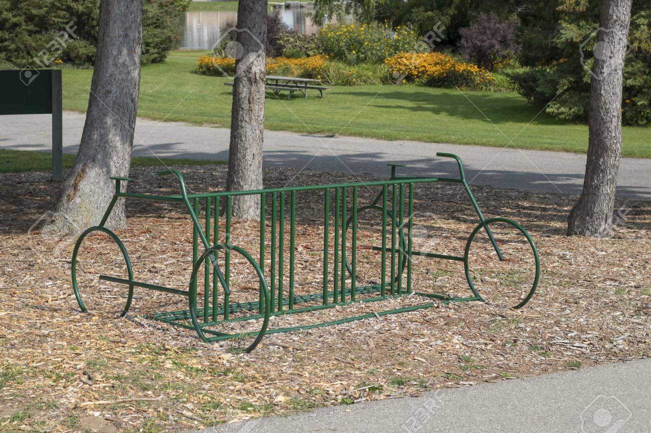 ユニークな自転車ラック の写真素材 画像素材 Image