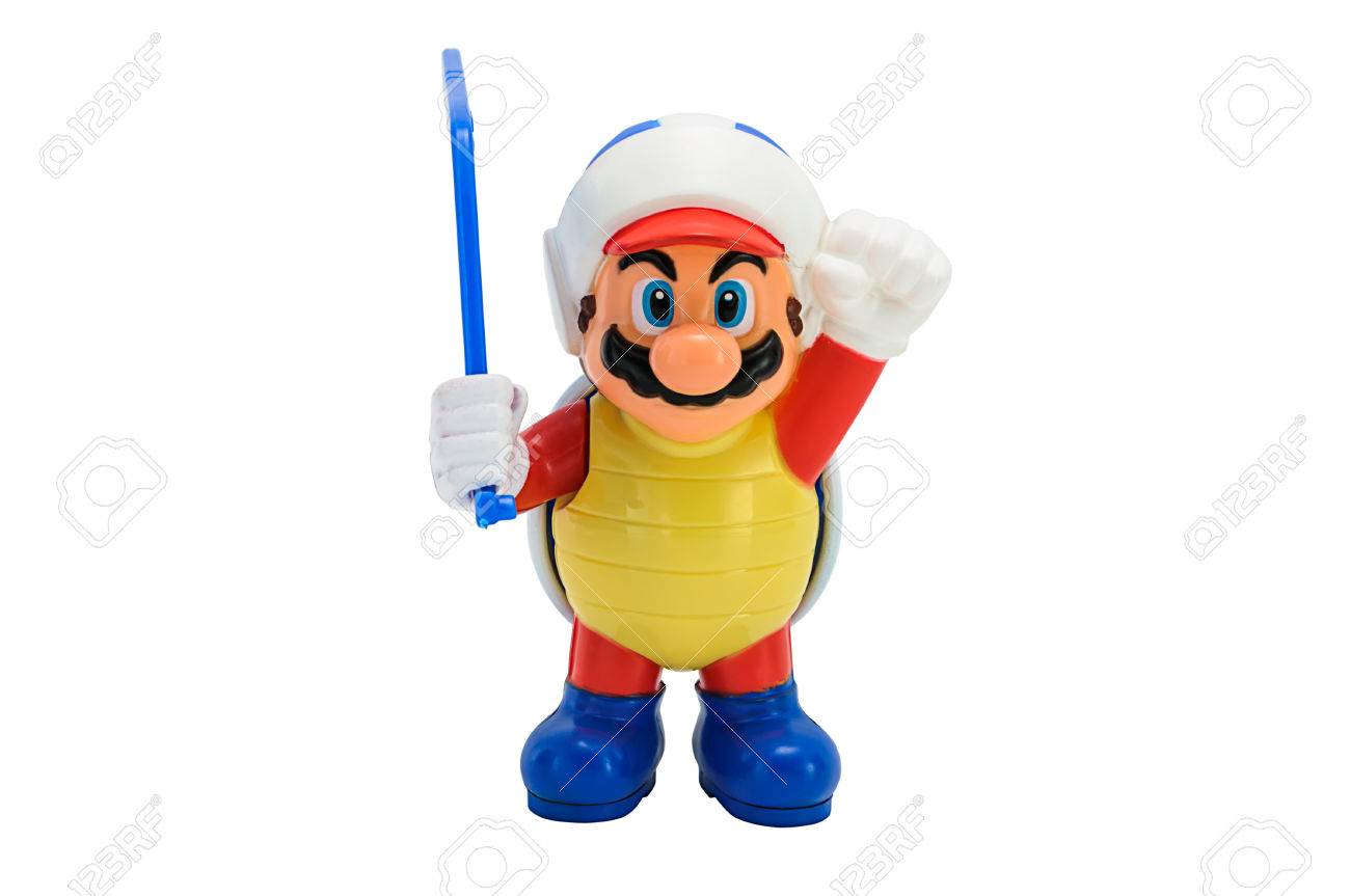 バンコク、タイ - 2014 年 6 月 3 日: シュメール Mario  はブーメランを保持します。マクドナルドの一部として販売されるグッズがあります。の写真素材・画像素材 Image 36396843