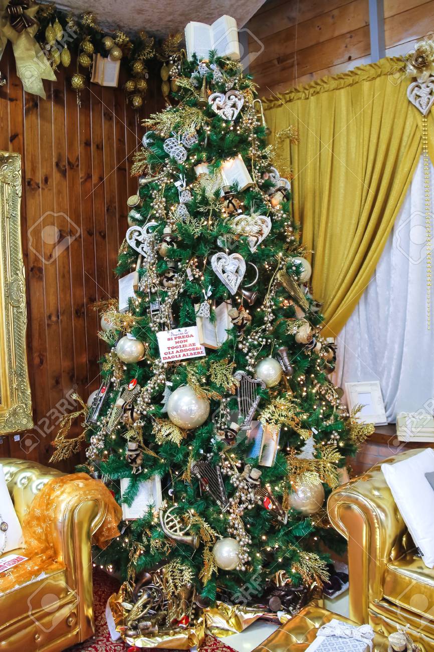 Il Villaggio Di Babbo Natale Mondo Verde Garden 2020 Reggio