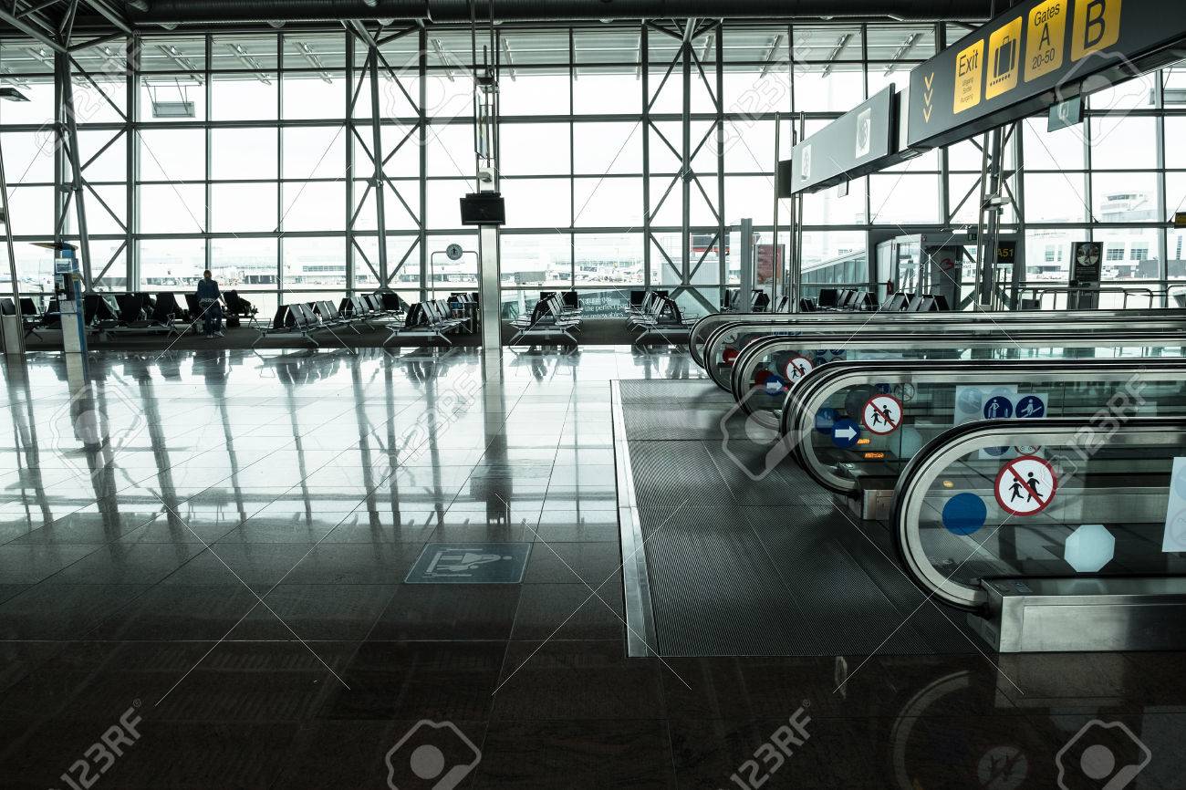 ブリュッセル ベルギー 17 年 5 月日 ブリュッセル国際空港ターミナル内部 の写真素材 画像素材 Image