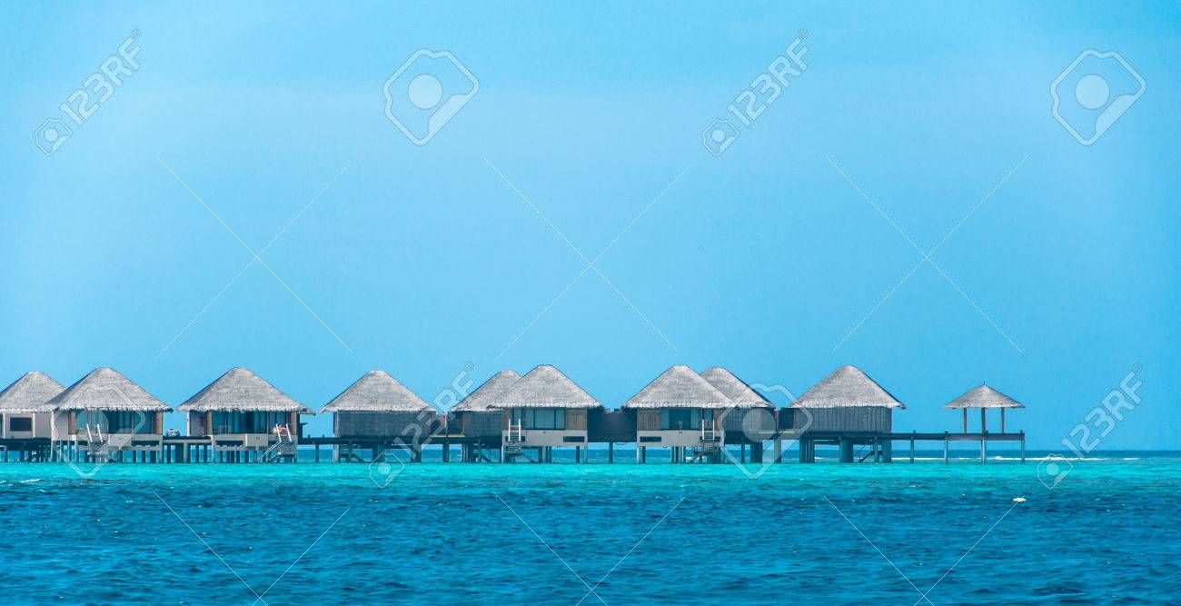 Schon Atemberaubenden Wasser Bungalow Im Meer Auf Den Malediven