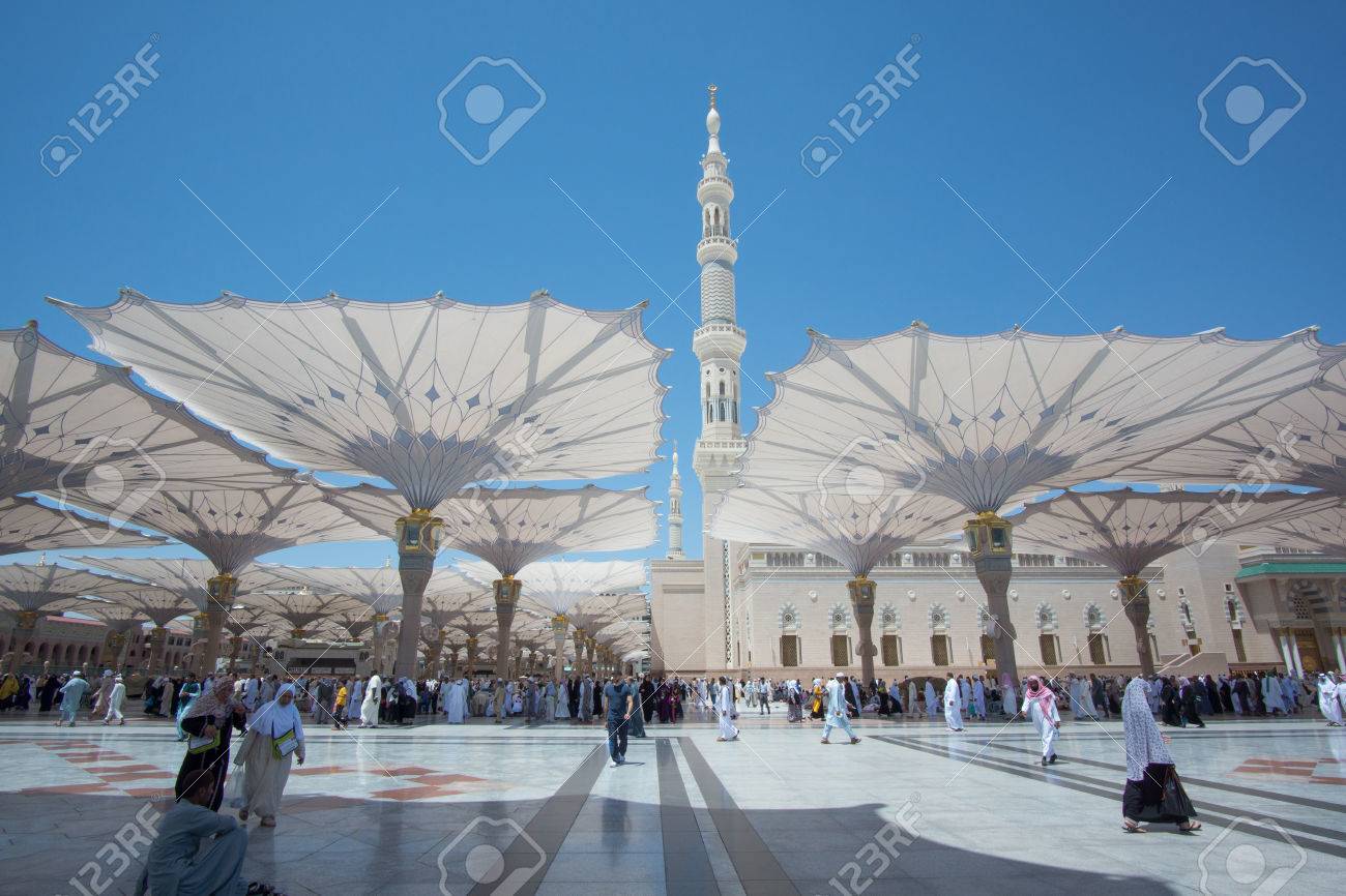 medina saudi arabia april 19 2016 prophet muhammad mosque
