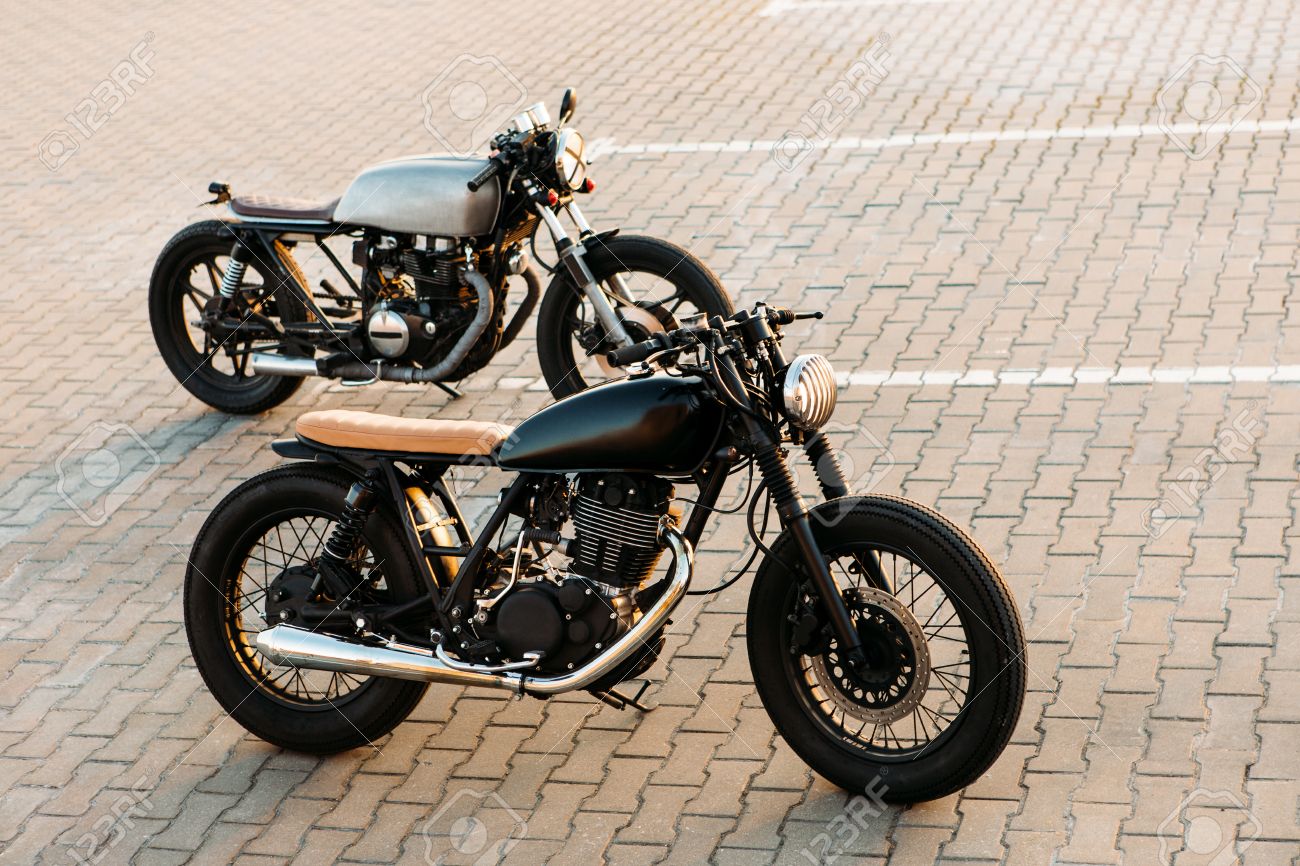 Cafe Racer Vintage Motorcycles Idées D Image De Moto Custom Vintage Motorbike Cafe Racer Motorcycles With Lamp Lights