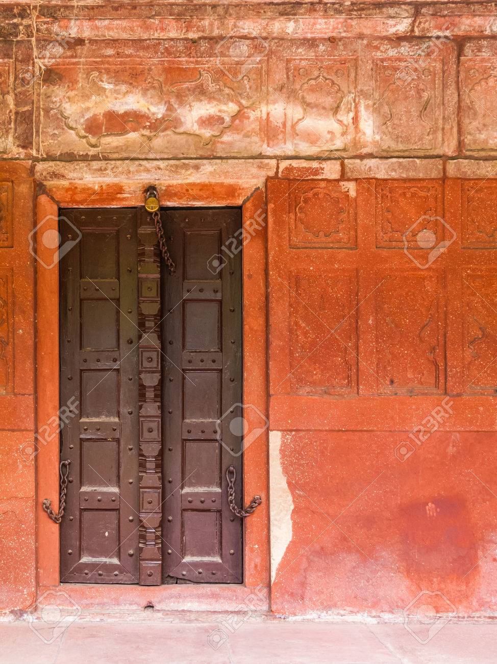 ムガール アグラ インドのタージ マハルに近い赤い砂岩建築 の写真素材 画像素材 Image