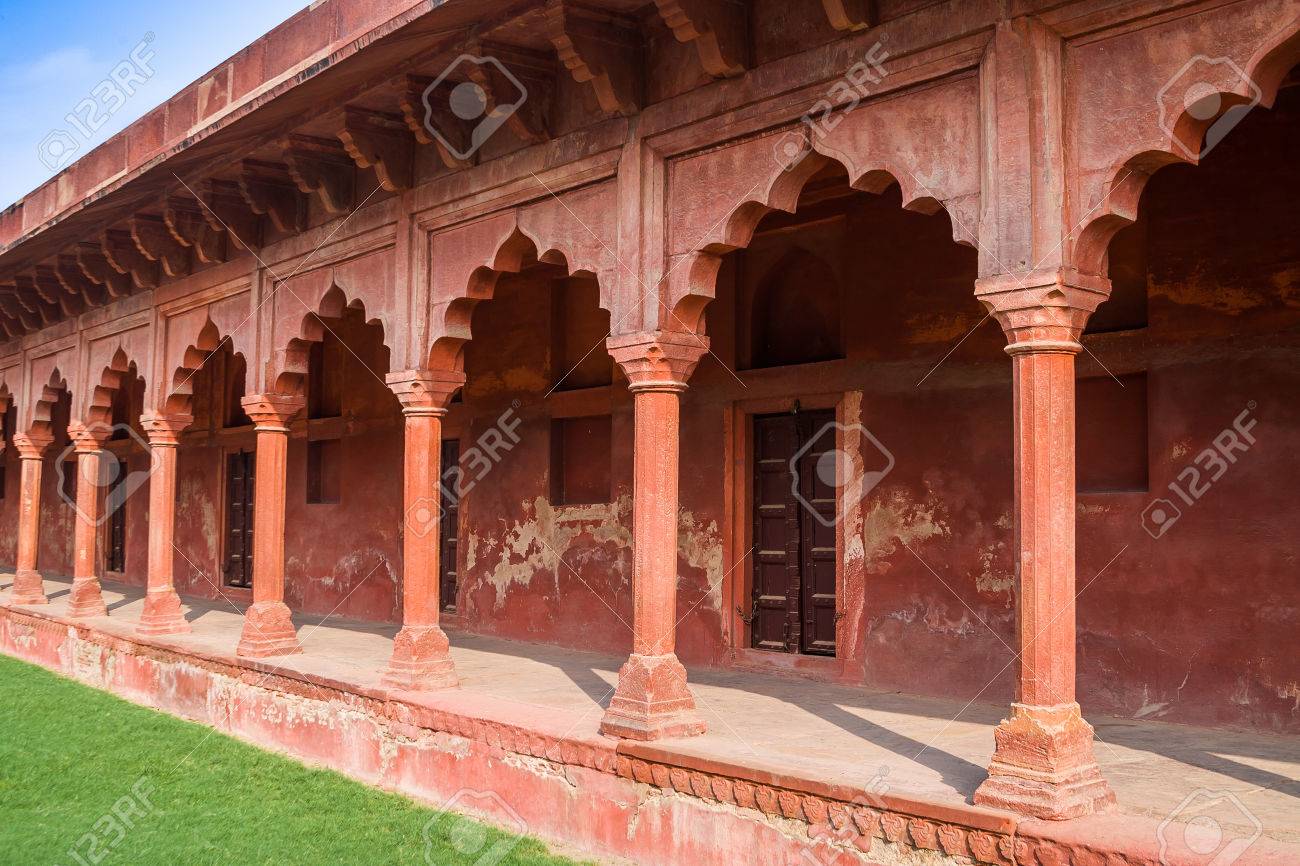 ムガール アグラ インドのタージ マハルに近い赤い砂岩建築 の写真素材 画像素材 Image