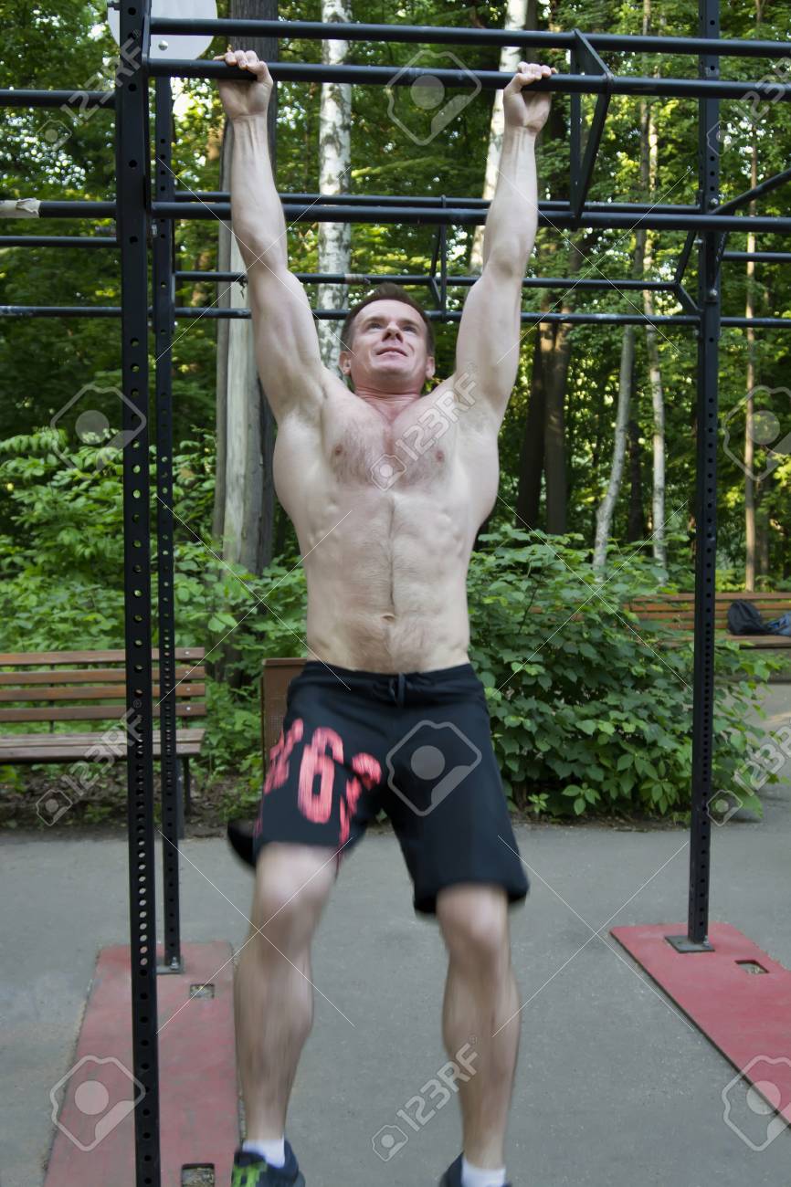 horizontal training bar