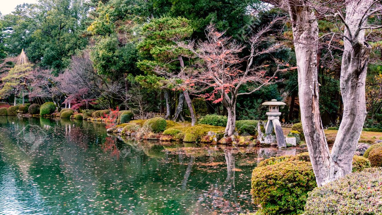 Kenrokuen Garden In Kanazawa , One Of Japan's "three Most ...