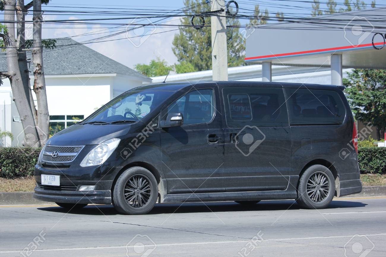 Chiangmai Thailand November 5 2015 Private Van Hyundai Stock