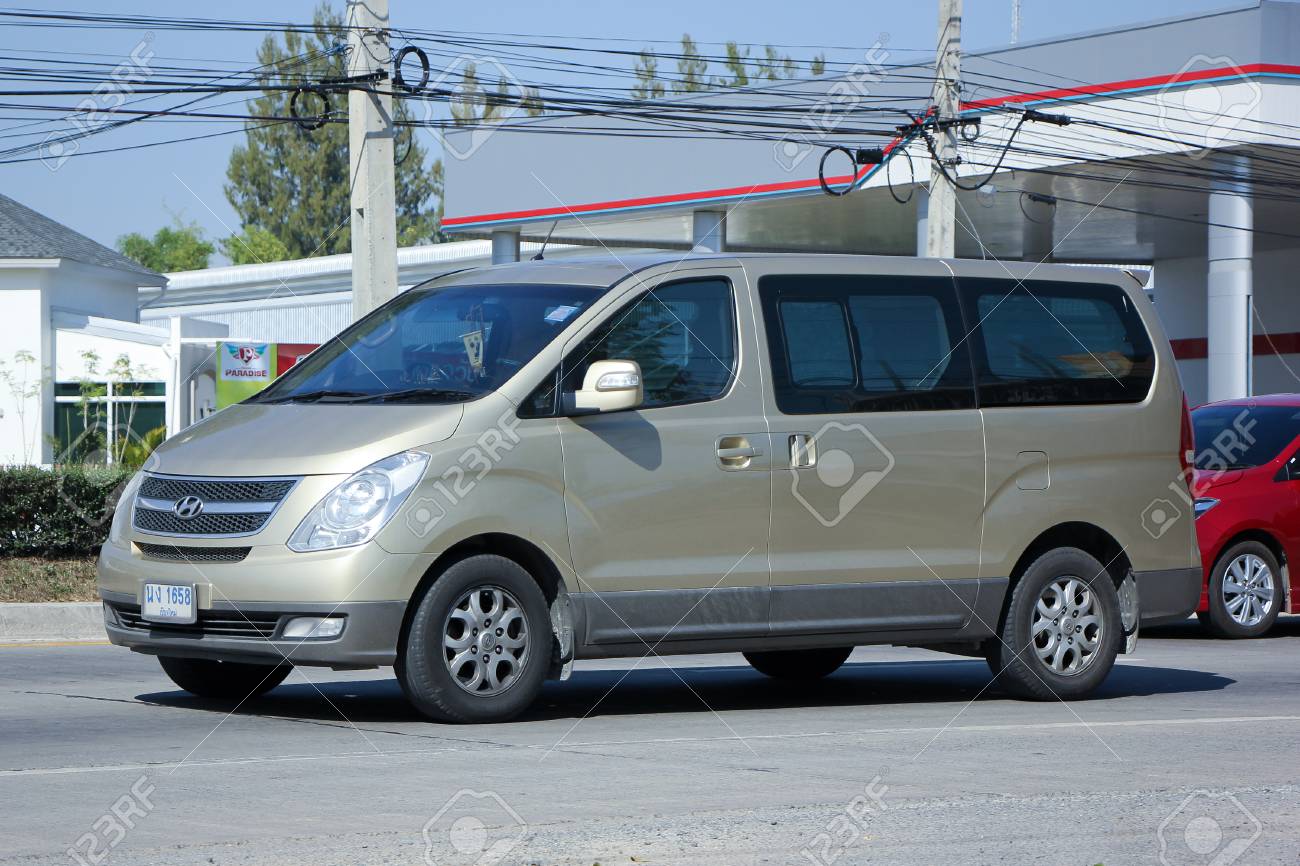 Chiangmai Thailand November 28 2015 Private Van Hyundai Stock