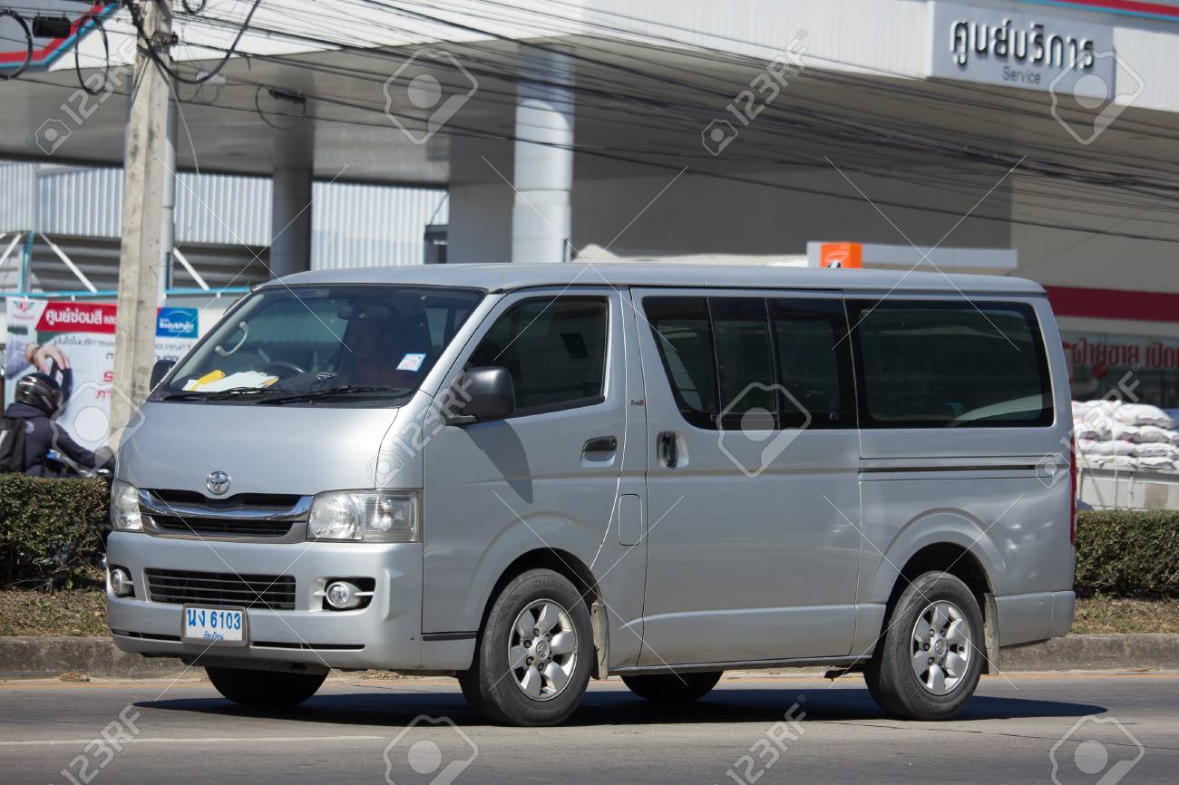 hiace bus 2018