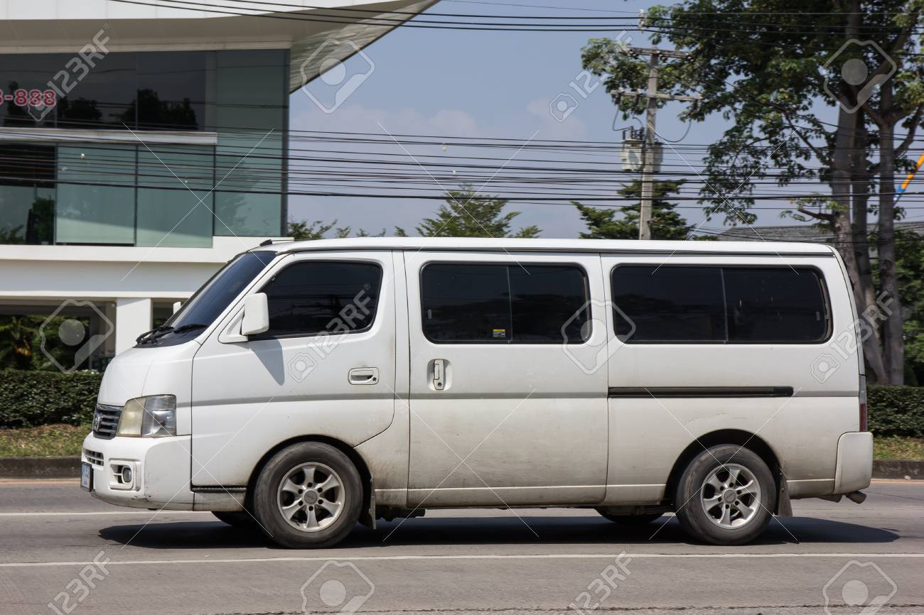nissan urvan old model