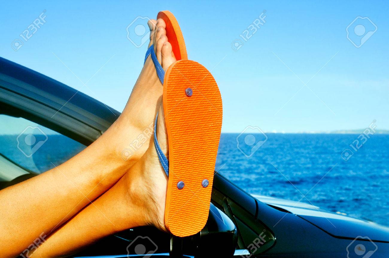 men wearing flip flops