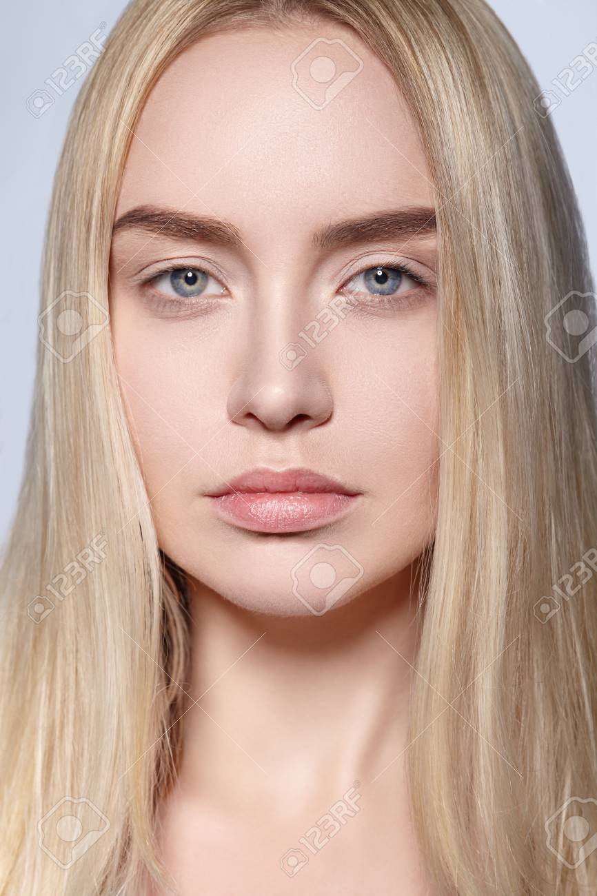 Young Nude Blondes Young Nude Blondes