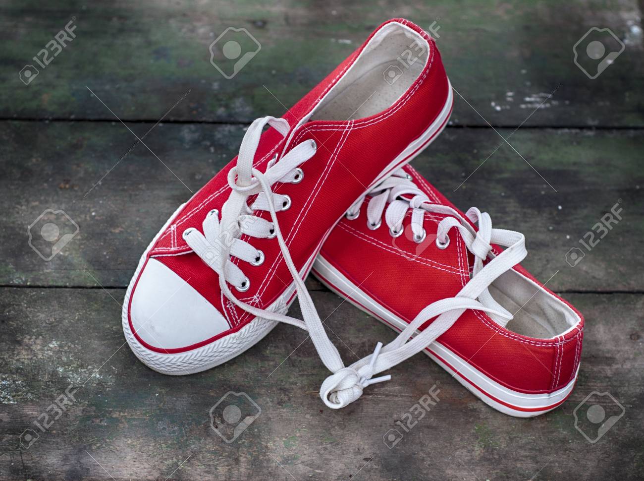 zapatillas rojas