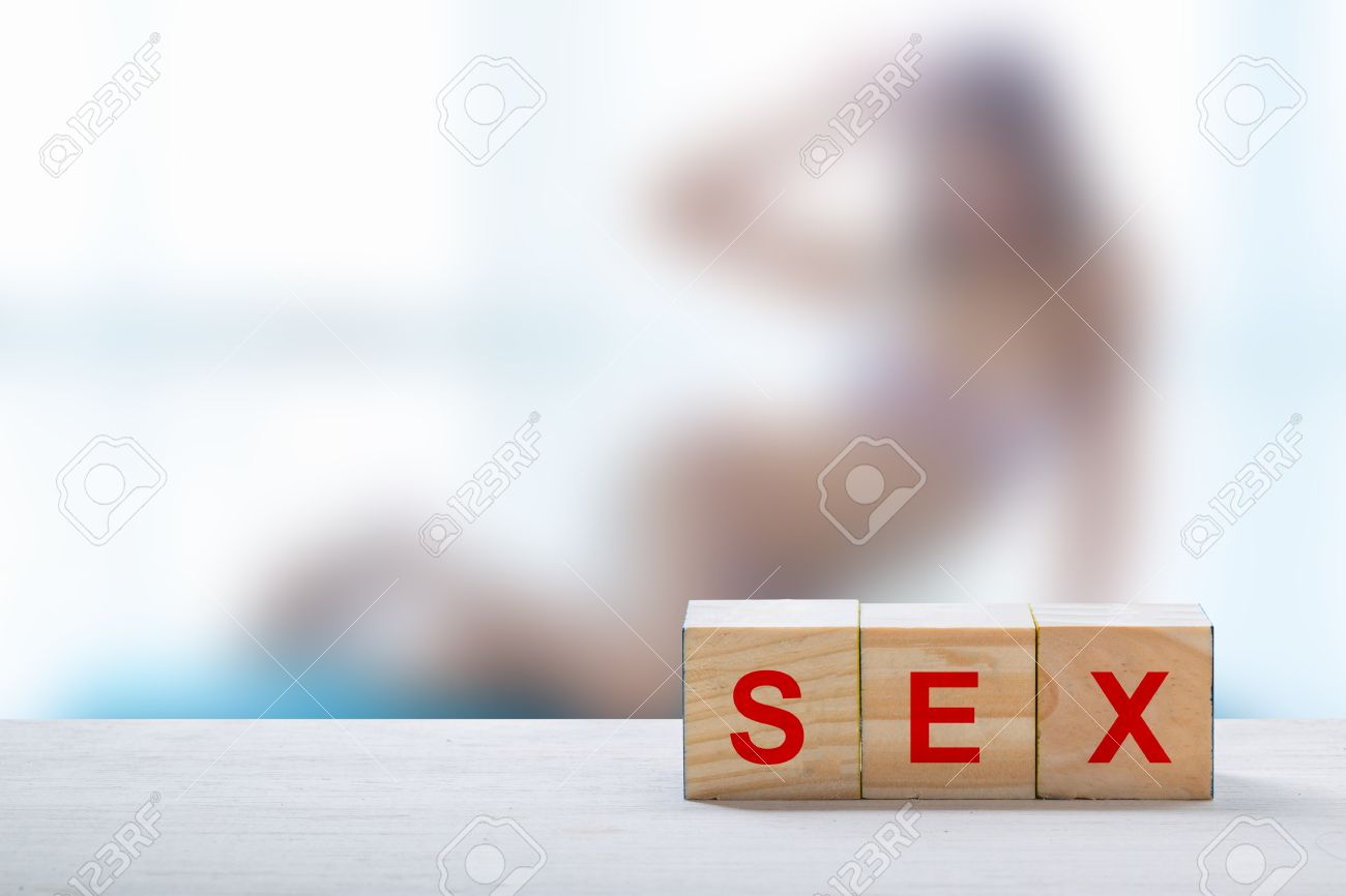 Teen flashes topless camera For more naked latina teens
