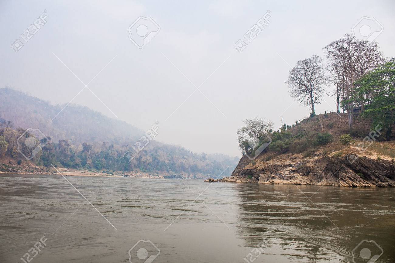 サルウィン川 の写真素材 画像素材 Image