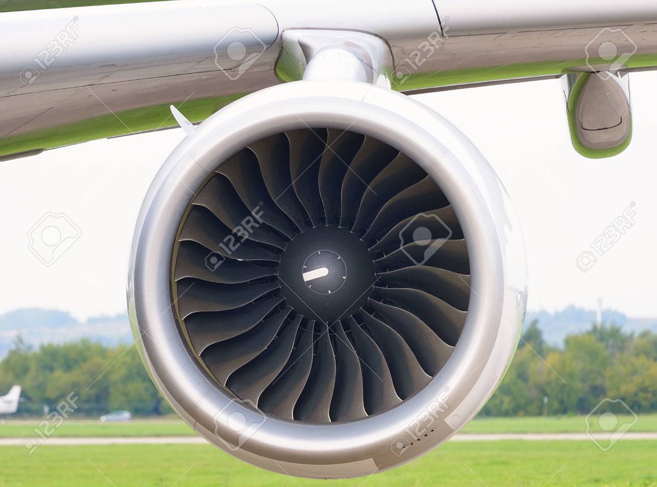 17 Aircraft - Front View Prototypes