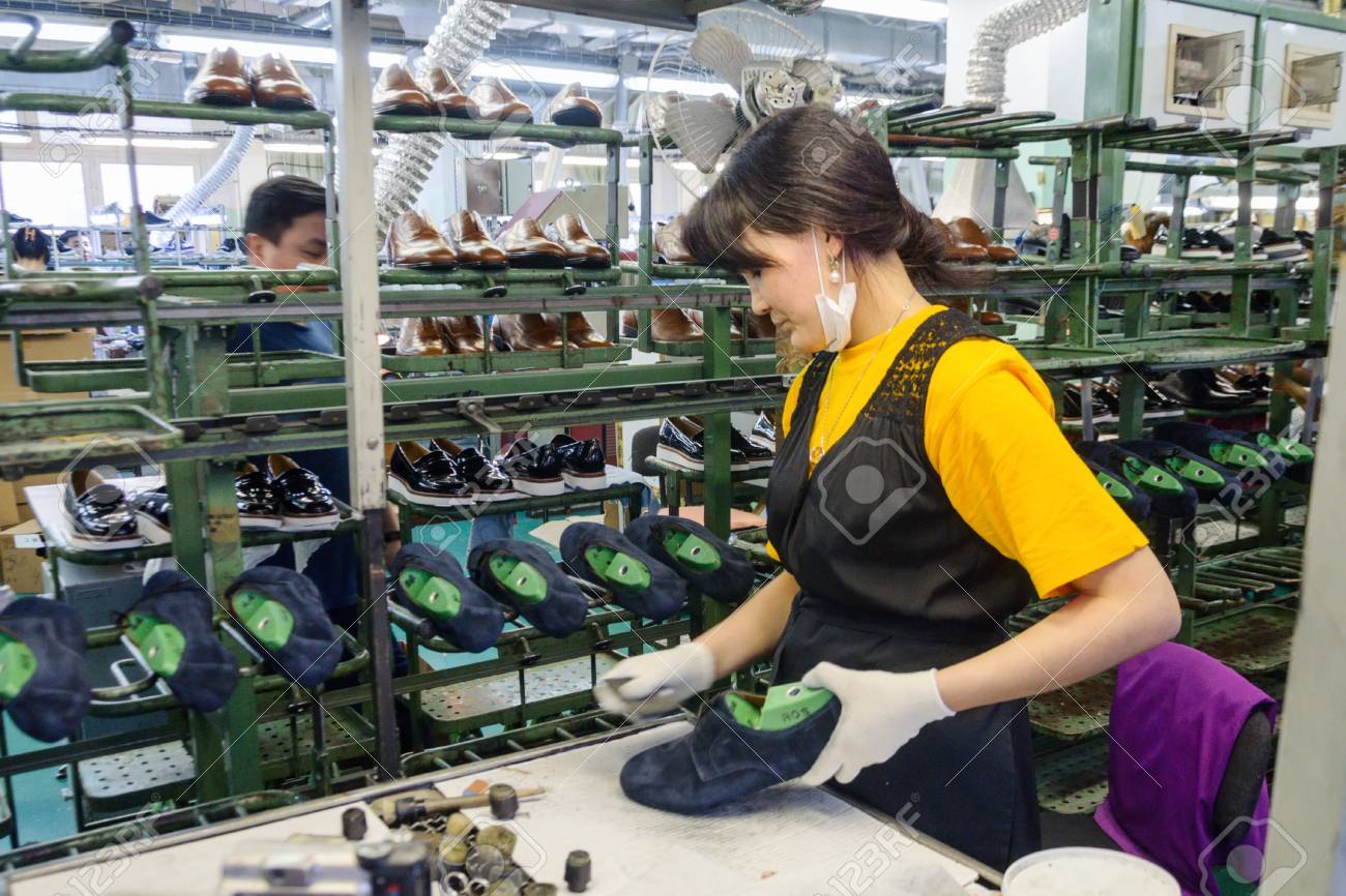 Discount fabrica de tenis Flash Sales