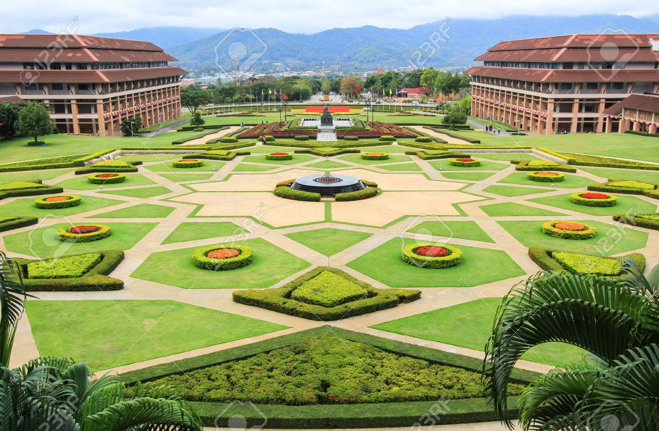 34 Creative Diy Rain Garden Steps And Plants Ideas Https Www Onechitecture Com 2017 12 13 34 Creative Diy Rai Rain Garden Design Landscape Design Rain Garden