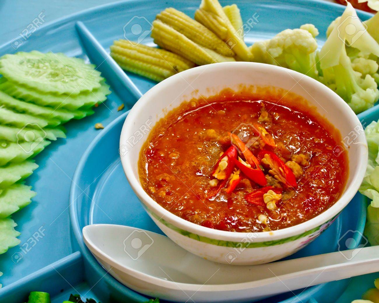 タイ料理 スパイシーなカニ卵ペーストとゆで野菜 の写真素材 画像素材 Image タイ料理 スパイシーなカニ卵ペーストとゆで野菜 の写真素材 画像素材 Image