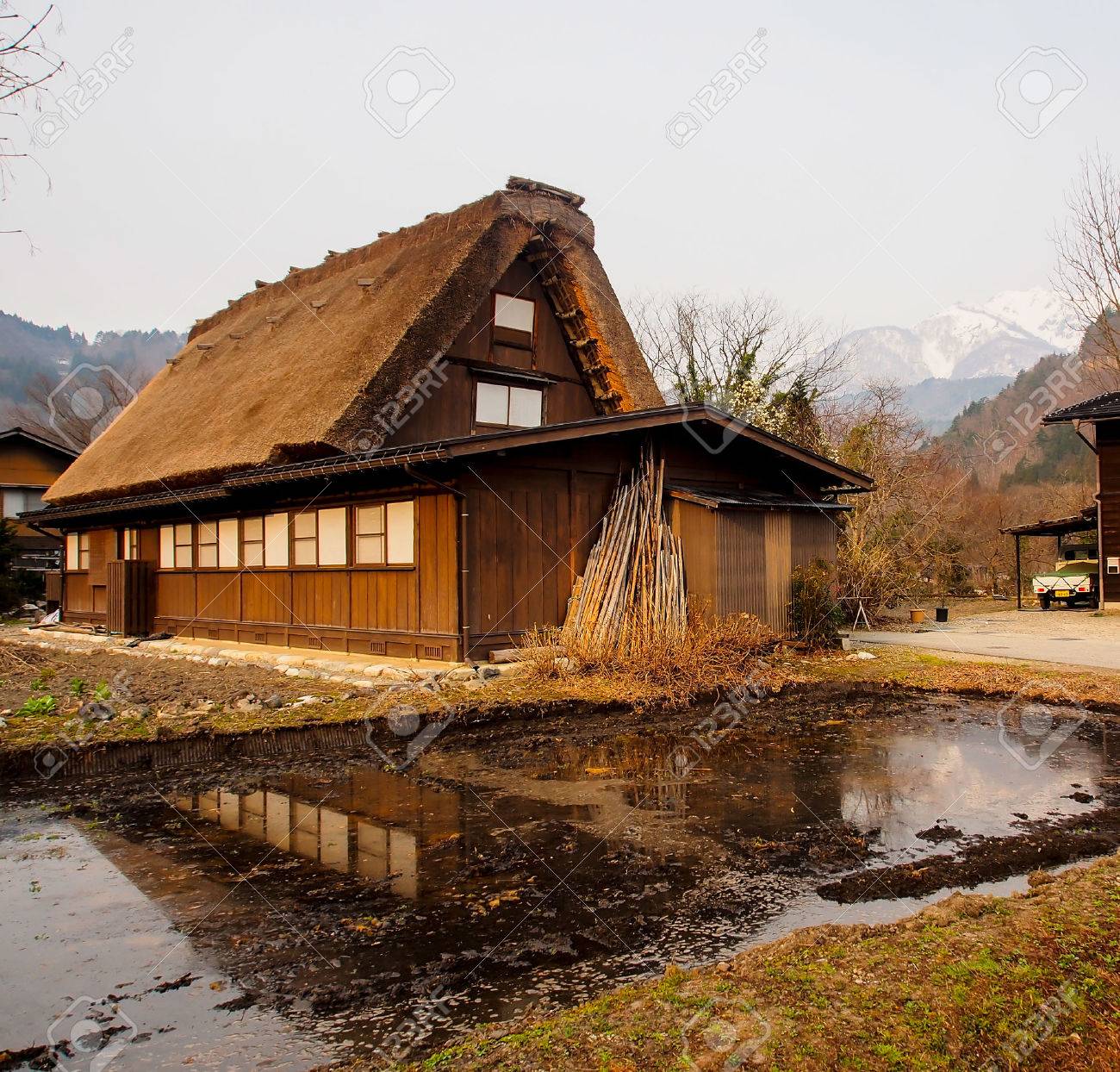 ユネスコ世界遺産白川郷村 日本で日本合掌造りの家 の写真素材 画像素材 Image
