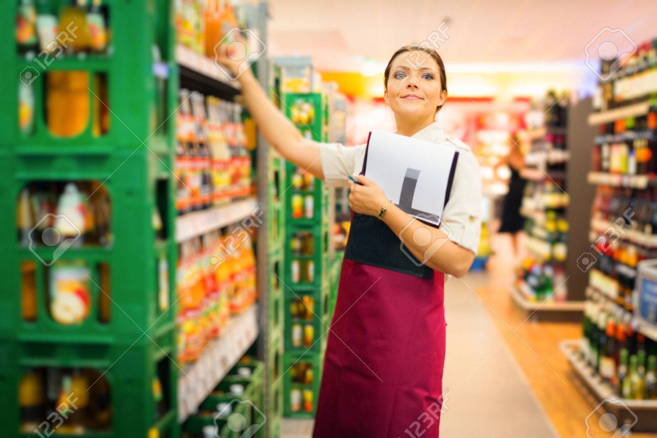 what is a sales clerk