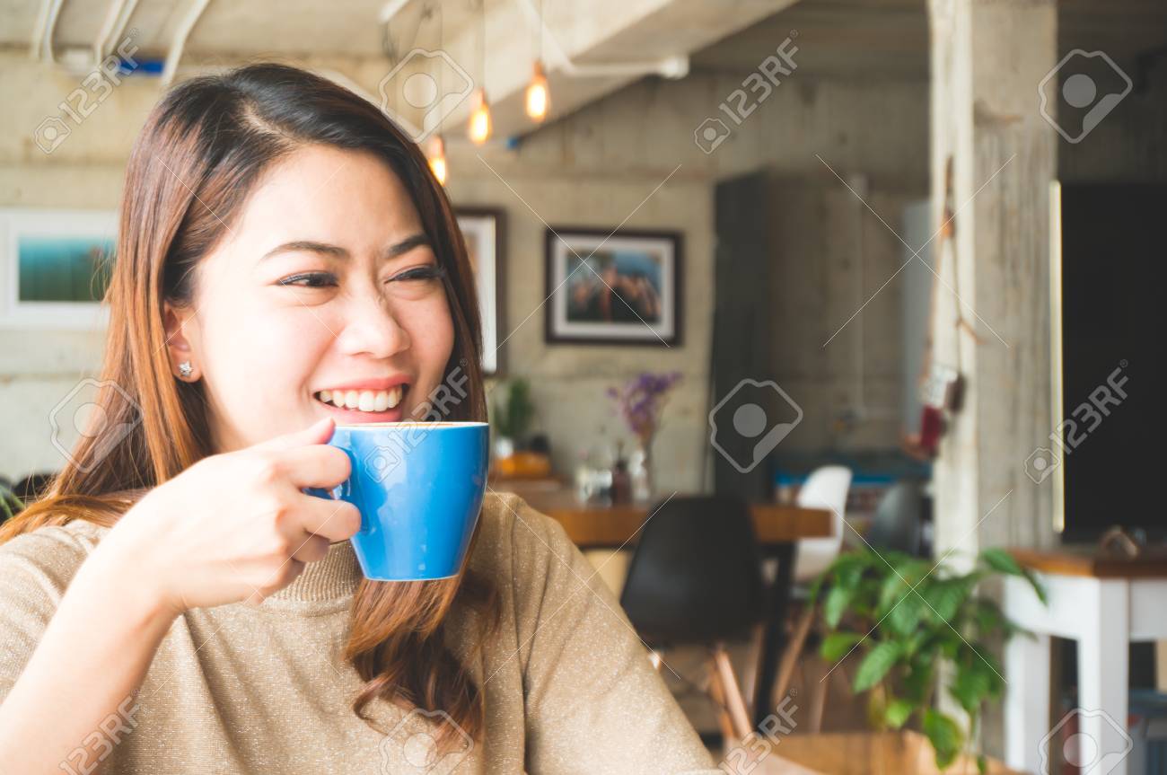 Girl Foot Smell Asian Coffee Shop