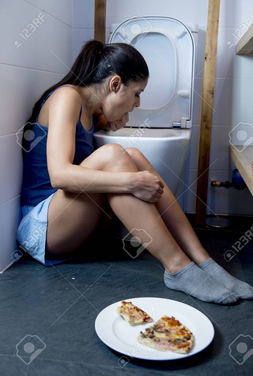 sensación de vomitar después de comer sensación de vomitar después de comer