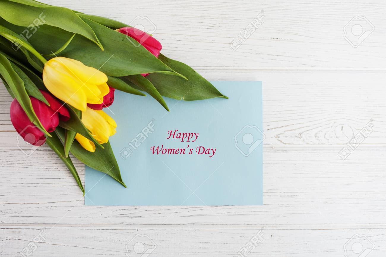 Fundo Branco E Tulipas O Conceito Parabens Por Ocasiao Do Dia 8 De Marco Dia Internacional Da Mulher Fotos Retratos Imagenes Y Fotografia De Archivo Libres De Derecho Image 72854242