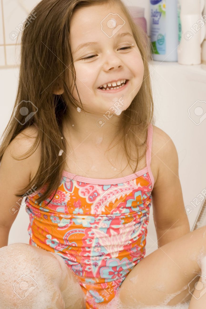 Bathing suit bath little girls discount