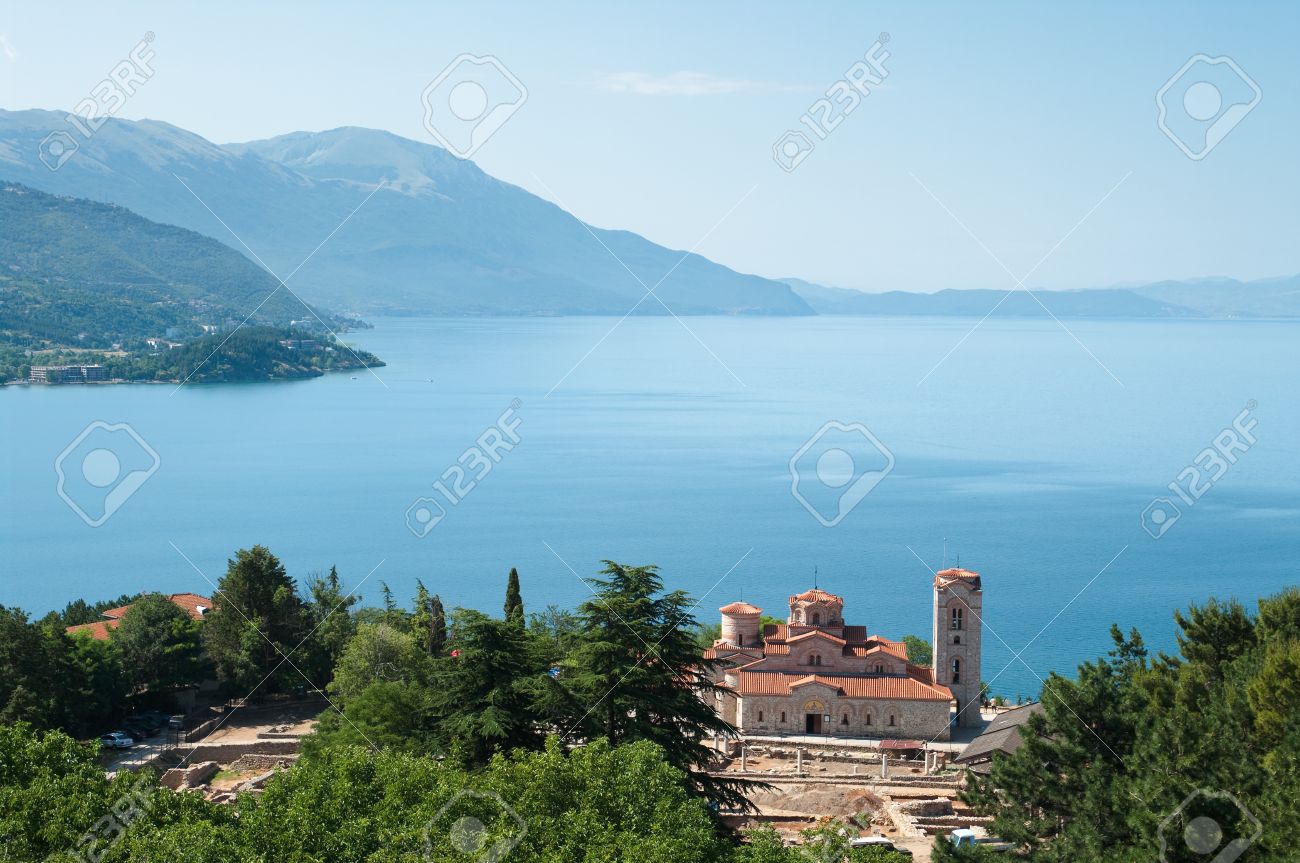 聖クリメント教会雄大なオフリド湖 マケドニア共和国の上の高いビュー の写真素材 画像素材 Image