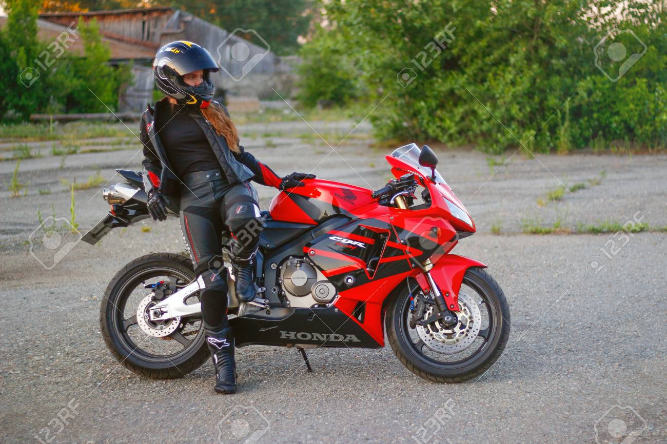 honda cbr girl