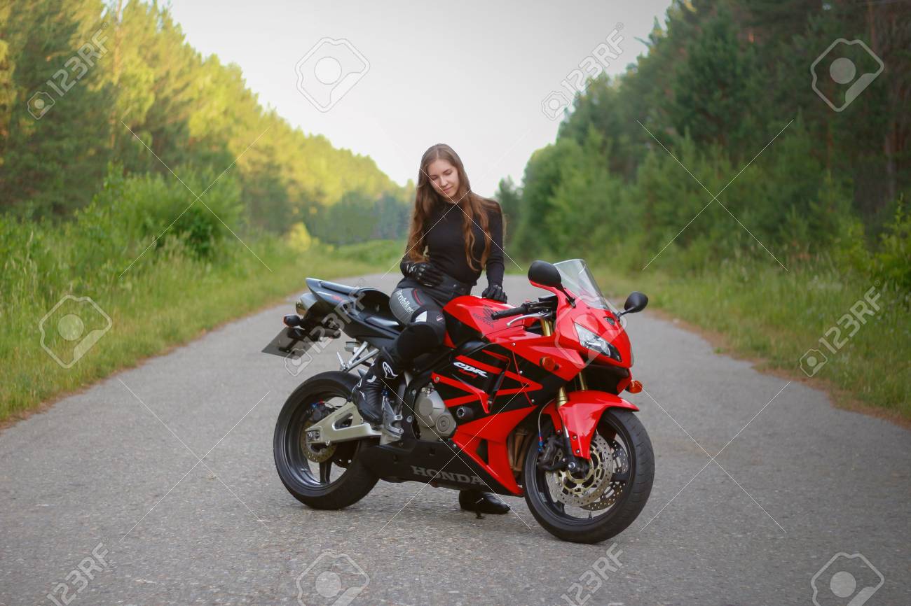 honda cbr girl