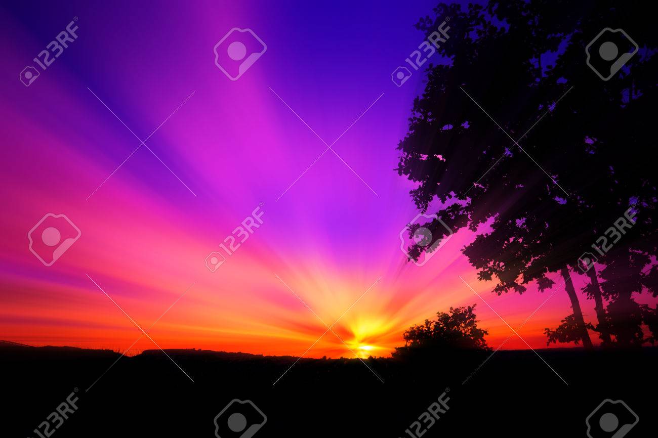 空と光の写真「綺麗な夕焼け」 5ステップで夕焼け空を鮮やかにレタッチ！撮影時の感動を伝える
