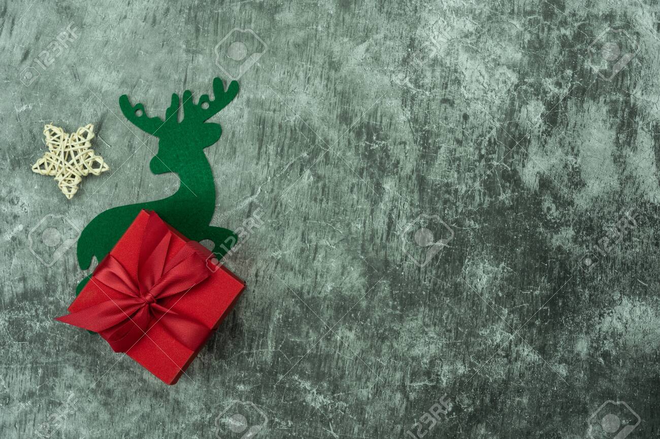 Grey Cement /& Wooden Design Reindeer Christmas Ornament