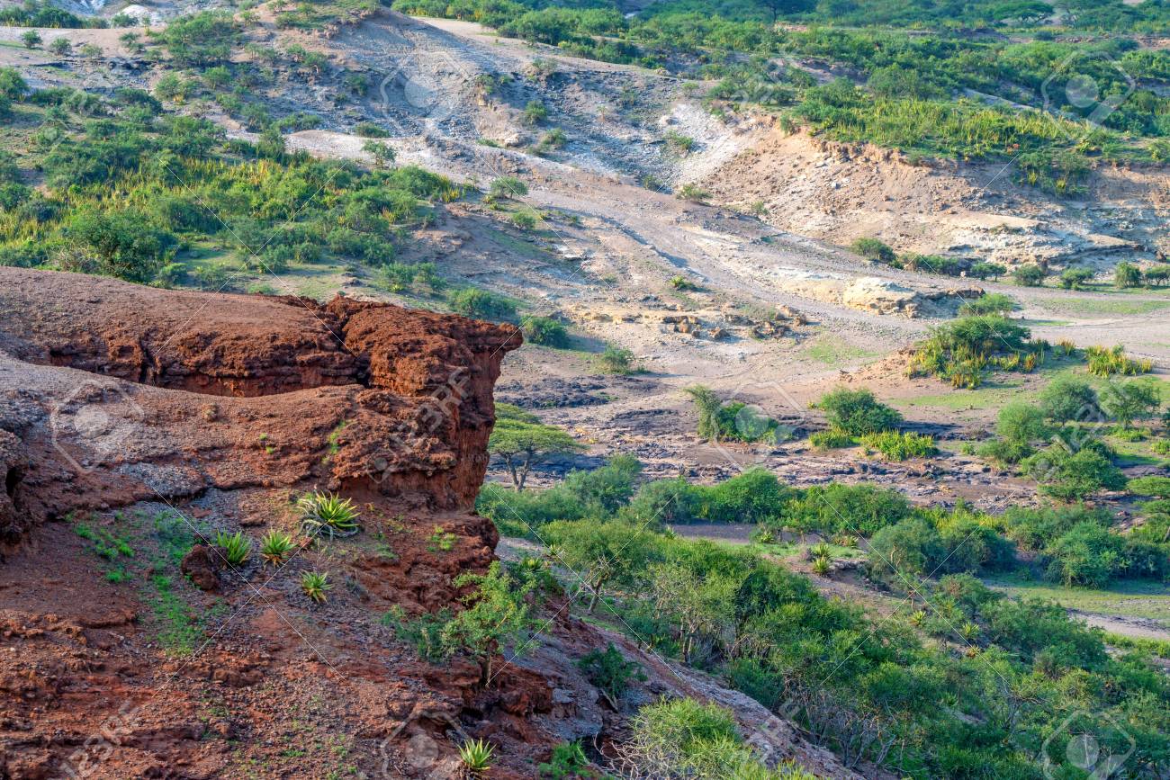 オルドバイ渓谷の風光明媚なビュー の写真素材 画像素材 Image