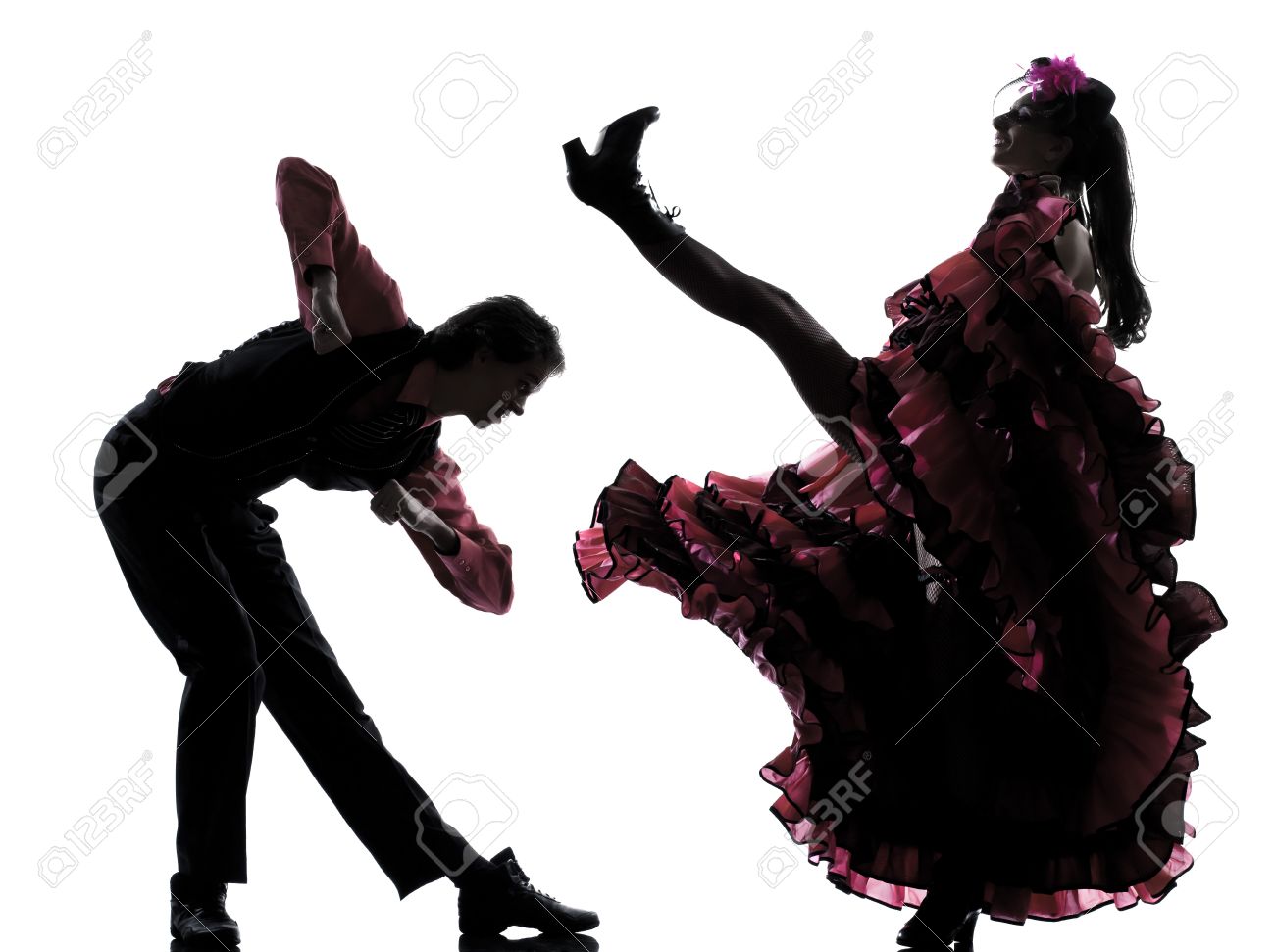 白い背景で隔離のスタジオでフレンチ カンカンを踊るカップルの男性女性ダンサー の写真素材 画像素材 Image