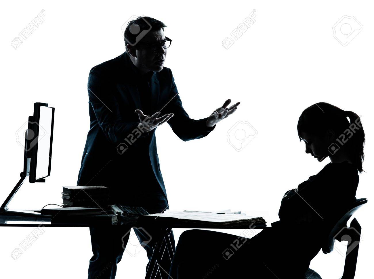 一人の男の父教授と学生 10 代の女の子屋内で白の背景に分離したシルエットで宿題を支援 の写真素材 画像素材 Image