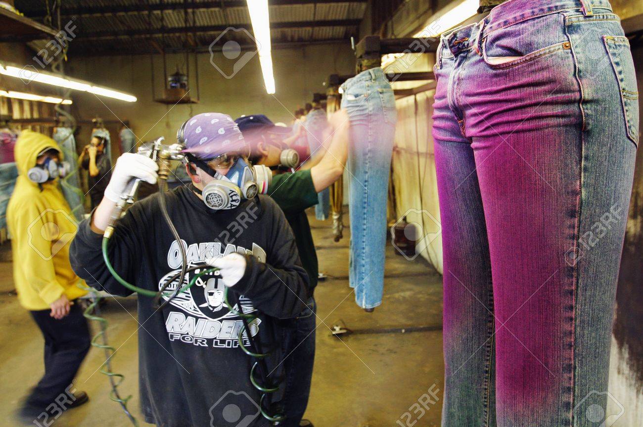 Fabricación De Moda Los Pantalones Fabricar Fábrica En Los ángeles Fotos, Retratos, Imágenes Y Archivo Libres De Derecho. Image 16943085.