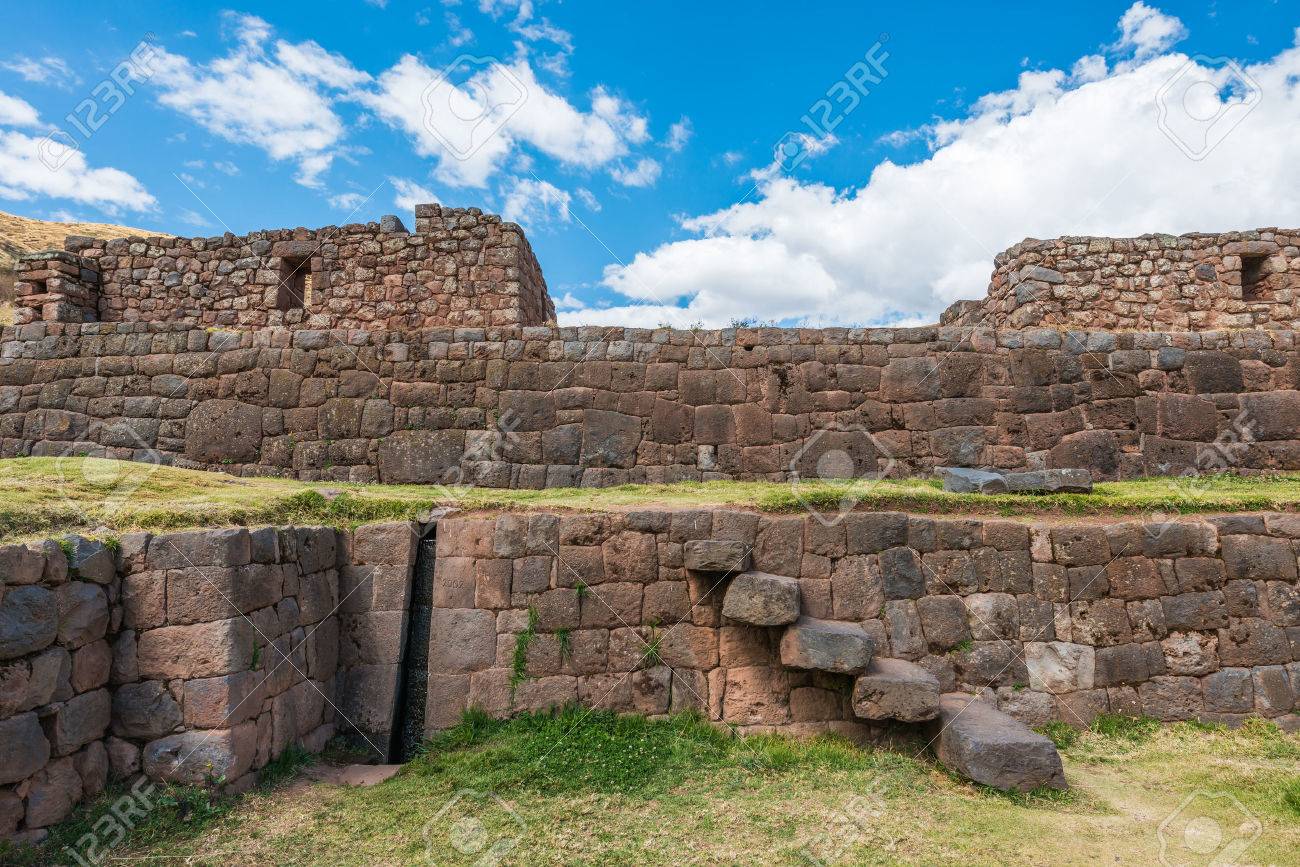 ヒント クスコ ペルー南米のペルーのアンデスのインカの遺跡 の写真素材 画像素材 Image