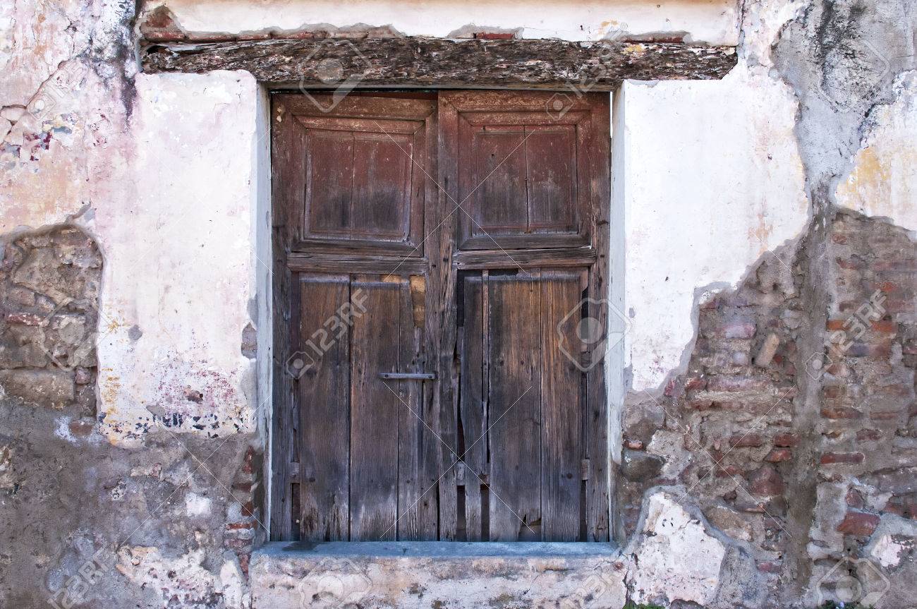 Antique Wooden Door In Antigua, Guatemala Stock Photo, Picture And Antique wooden door in Antigua, Guatemala Stock Photo - 26046928 - Antique Wooden Door In Antigua, Guatemala Stock Photo, Picture And