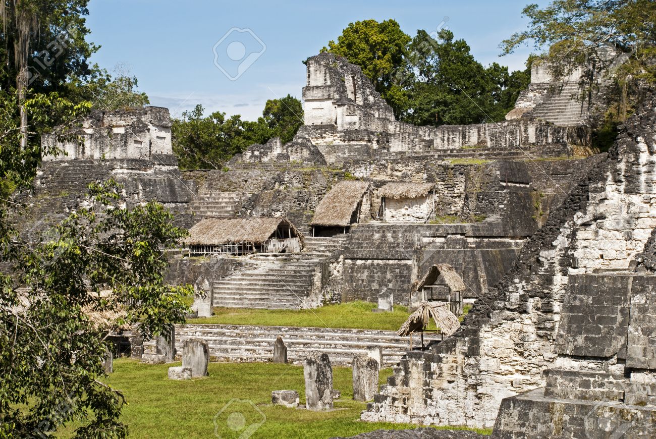 ティカル国立公園グアテマラでマヤの北のアクロポリス の写真素材 画像素材 Image