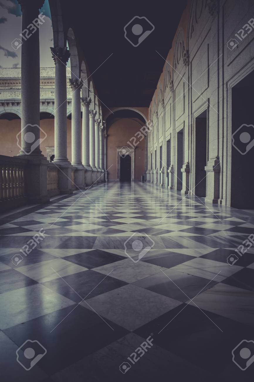 大理石の床 室内宮殿アルカサル デ トレド スペイン の写真素材 画像素材 Image