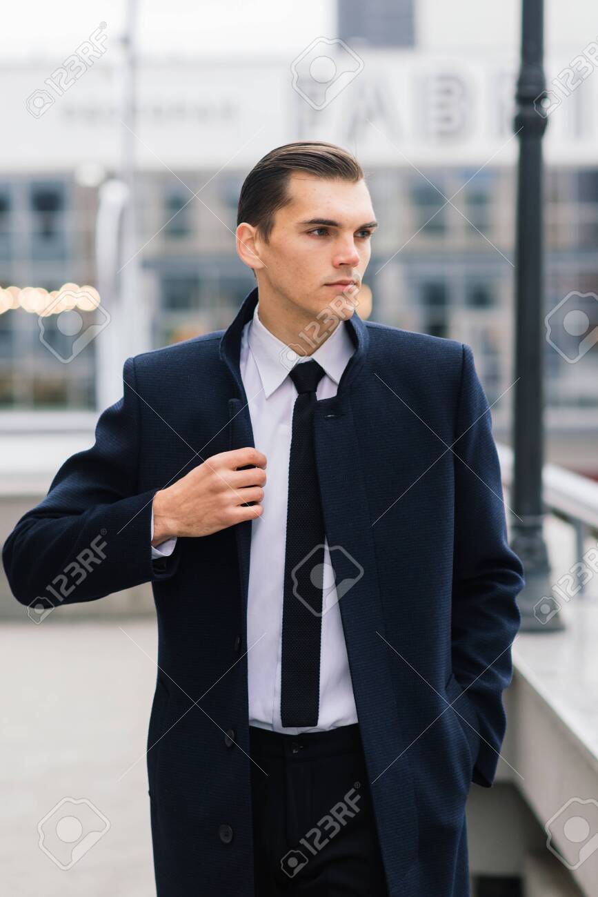 traje elegante