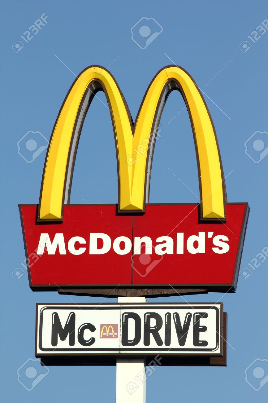 マクドナルドやアイスクリームの有名な看板の写真素材・画像素材 Image