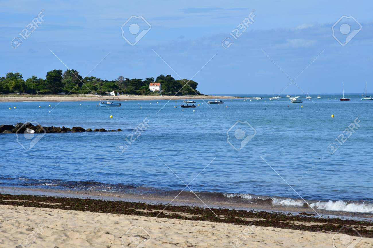 Les Portes En Ré France 26 Septembre 2016 La Plage Trousse Chemise